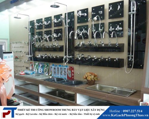 ke-trung-bay-voi-sen-thiet-bi-nha-tam-01-1